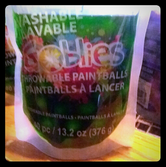Throwable Paintballs - Picture 1 of 2